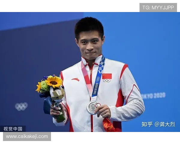 跳水运动的力量与美感探索水中腾跃背后的心理与技巧