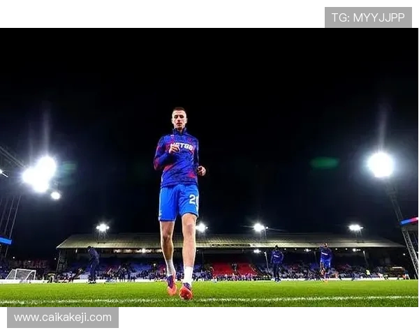 利物浦迎战切尔西激战再续 两大豪门冲击英超榜首全力以赴